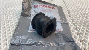 Втулка стабилизатора перед. Honda (26.5мм) 51306-S84-A01